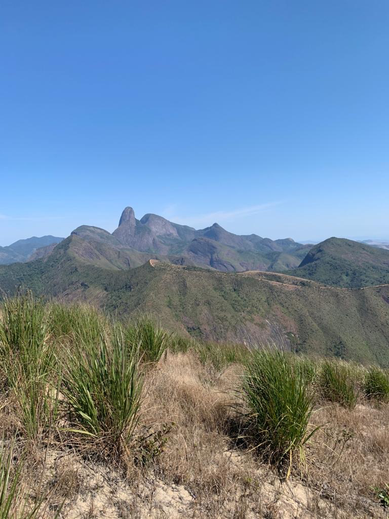 Visual incrível da Pedra de Itaipava, em Petrópolis. Foto: Descubra Petrópolis